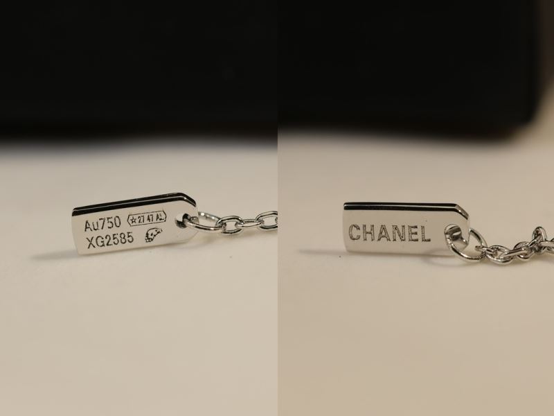 Ch**el necklaces